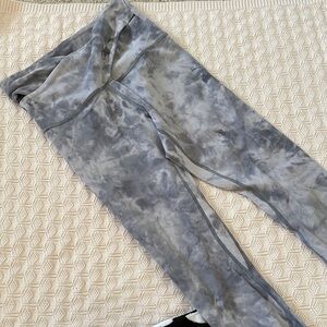 Lululemon Gray Tie-Dye Leggings - size 6